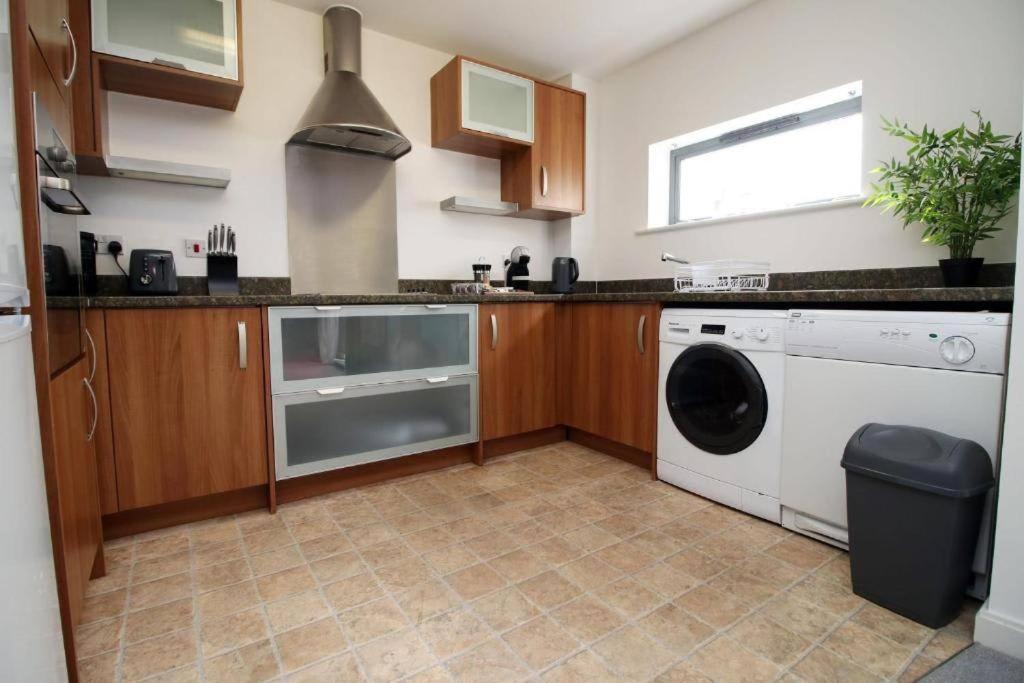 The Observatory By Mia Living 2 Bedroom Apartment Overlooking Swansea Beach With Free Parking Extérieur photo